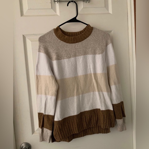 Sweater - Picture 1 of 3